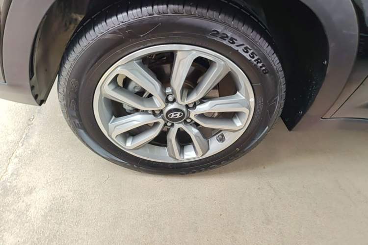 Used Hyundai ix35 2020 2.0L Automatic 2WD Zhiyong·Changxiang Edition Left Front Wheel Hub