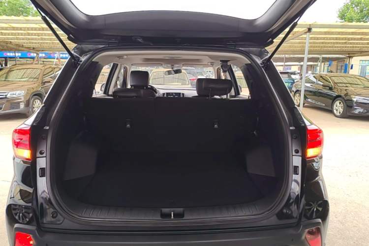 Used Hyundai ix35 2020 2.0L Automatic 2WD Zhiyong·Changxiang Edition Trunk