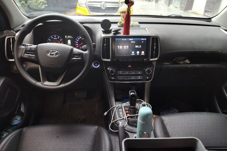 Used Hyundai ix35 2020 2.0L Automatic 2WD Zhiyong·Changxiang Edition Center Console