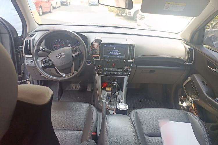 Used Hyundai ix35 2020 2.0L Automatic 2WD Zhiyong·Changxiang Edition Center Console