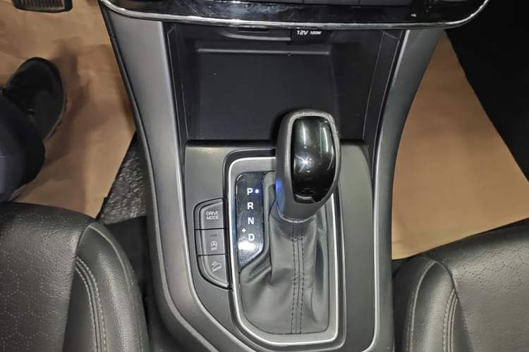Used Hyundai ix35 2020 2.0L Automatic 2WD Zhiyong·Changxiang Edition Gear Lever