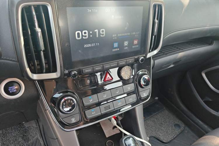 Used Hyundai ix35 2020 2.0L Automatic 2WD Zhiyong·Changxiang Edition Audio And AC Panel