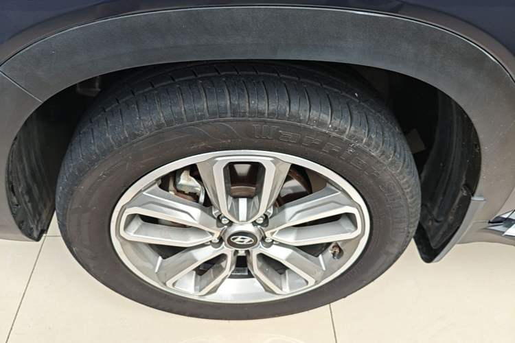 Used Hyundai ix35 2020 2.0L Automatic 2WD Zhiyong·Changxiang Edition Left Front Wheel Hub
