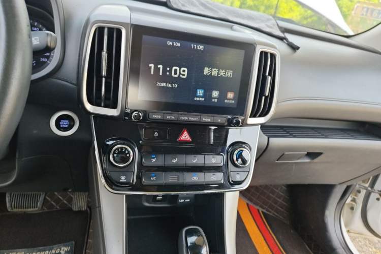 Used Hyundai ix35 2020 2.0L Automatic 2WD Zhiyong·Changxiang Edition Audio And AC Panel