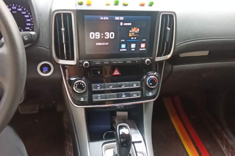 Used Hyundai ix35 2020 2.0L Automatic 2WD Zhiyong·Changxiang Edition Audio And AC Panel