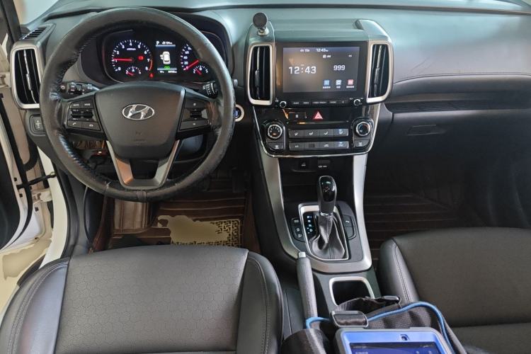 Used Hyundai ix35 2020 2.0L Automatic 2WD Zhiyong·Changxiang Edition Center Console