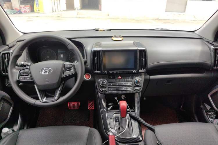 Used Hyundai ix35 2020 2.0L Automatic 2WD Zhiyong·Changxiang Edition Center Console