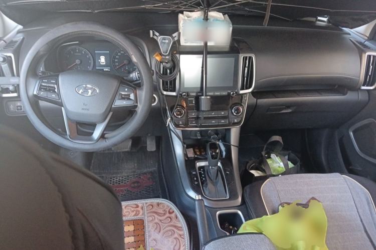 Used Hyundai ix35 2020 2.0L Automatic 2WD Zhiyong·Changxiang Edition Center Console