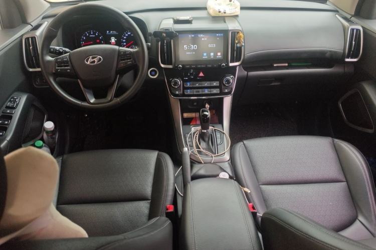 Used Hyundai ix35 2020 2.0L Automatic 2WD Zhiyong·Changxiang Edition Center Console