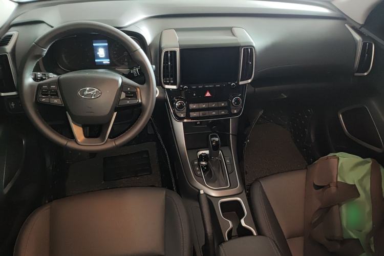 Used Hyundai ix35 2020 2.0L Automatic 2WD Zhiyong·Changxiang Edition Center Console