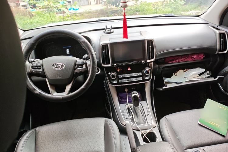 Used Hyundai ix35 2020 2.0L Automatic 2WD Zhiyong·Changxiang Edition Center Console