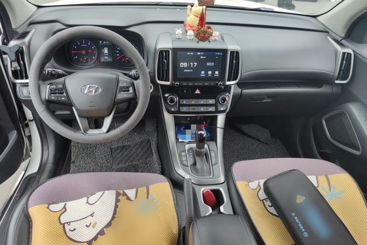 Used Hyundai ix35 2020 2.0L Automatic 2WD Zhiyong·Changxiang Edition Center Console