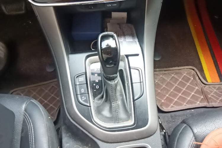 Used Hyundai ix35 2020 2.0L Automatic 2WD Zhiyong·Changxiang Edition Gear Lever