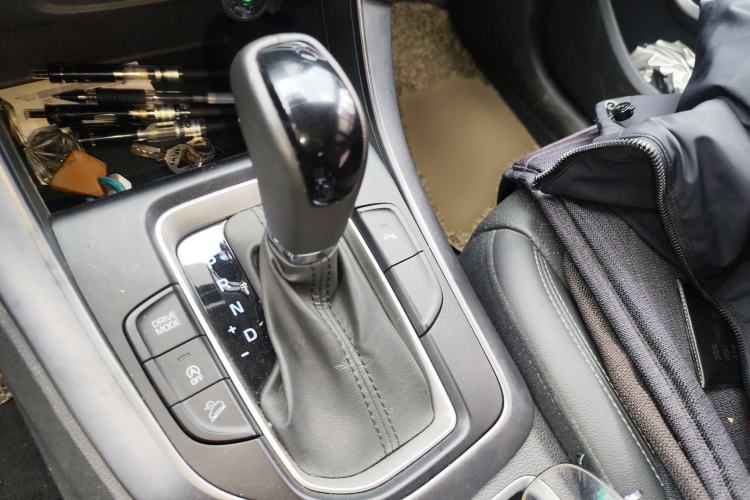 Used Hyundai ix35 2020 2.0L Automatic 2WD Zhiyong·Changxiang Edition Gear Lever