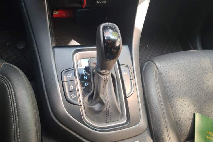 Used Hyundai ix35 2020 2.0L Automatic 2WD Zhiyong·Changxiang Edition Gear Lever