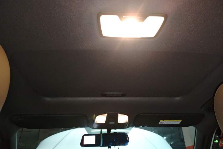 Used Hyundai ix35 2020 1.4T DCT Two-Wheel Drive Smart & Bold – Comfort Edition Headliner