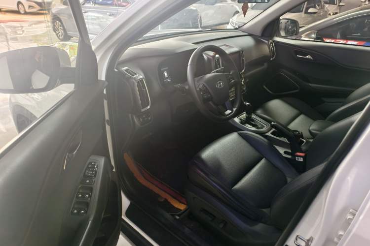 Used Hyundai ix35 2020 2.0L Automatic 2WD Zhiyong·Changxiang Edition Interior 5