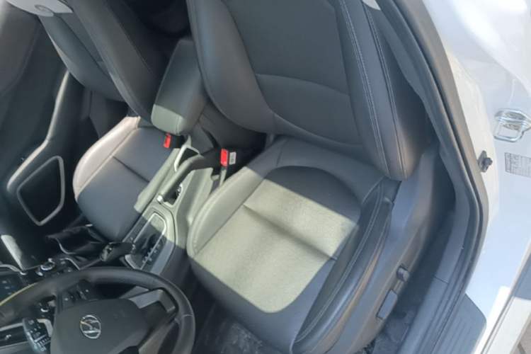 Used Hyundai ix35 2020 2.0L Automatic 2WD Zhiyong·Changxiang Edition Left Front Seat