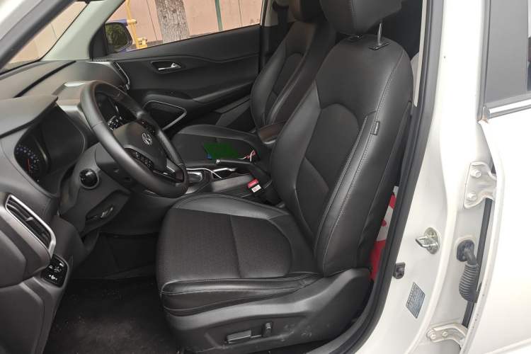 Used Hyundai ix35 2020 2.0L Automatic 2WD Zhiyong·Changxiang Edition Left Front Seat