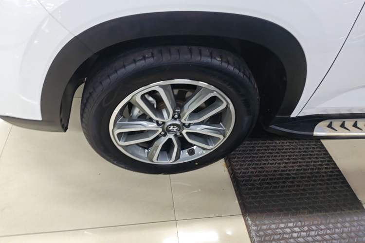 Used Hyundai ix35 2020 2.0L Automatic 2WD Zhiyong·Changxiang Edition Left Front Wheel Hub