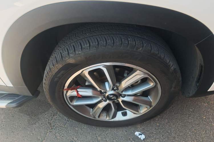 Used Hyundai ix35 2020 2.0L Automatic 2WD Zhiyong·Changxiang Edition Right Front Wheel Hub