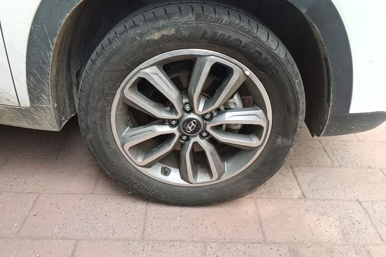 Used Hyundai ix35 2020 2.0L Automatic 2WD Zhiyong·Changxiang Edition Right Front Wheel Hub