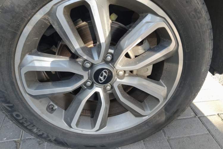 Used Hyundai ix35 2020 2.0L Automatic 2WD Zhiyong·Changxiang Edition Right Front Wheel Hub