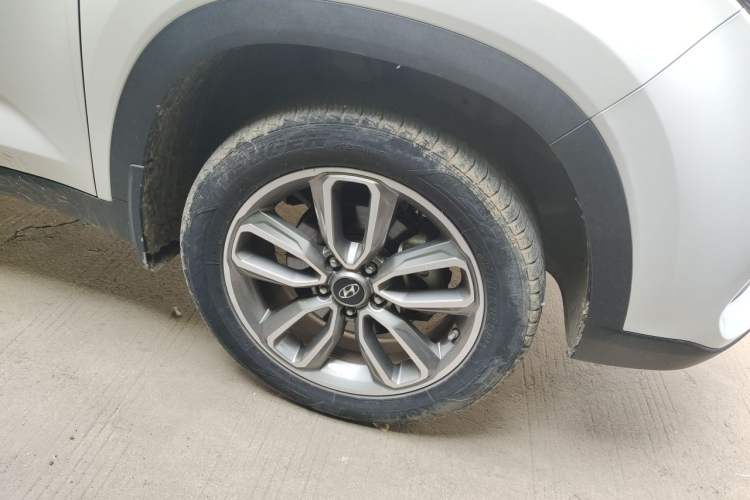 Used Hyundai ix35 2020 2.0L Automatic 2WD Zhiyong·Changxiang Edition Right Front Wheel Hub