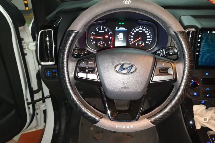 Used Hyundai ix35 2020 1.4T DCT Two-Wheel Drive Smart & Bold – Comfort Edition Steering Wheel