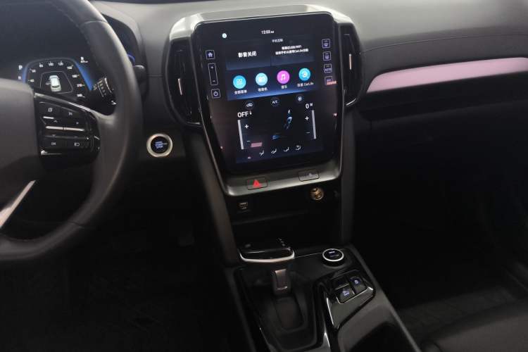 Used Hyundai ix35 2021 2.0L Automatic 2WD GLS Leading Edition Audio And AC Panel