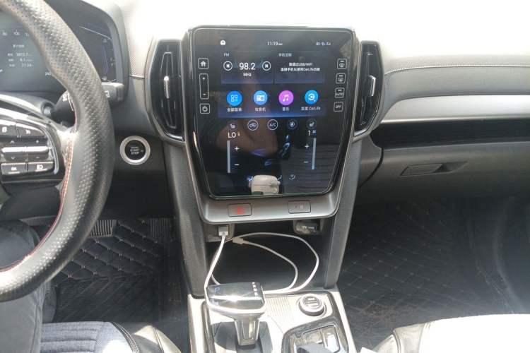 Used Hyundai ix35 2021 2.0L Automatic 2WD GLS Leading Edition Audio And AC Panel