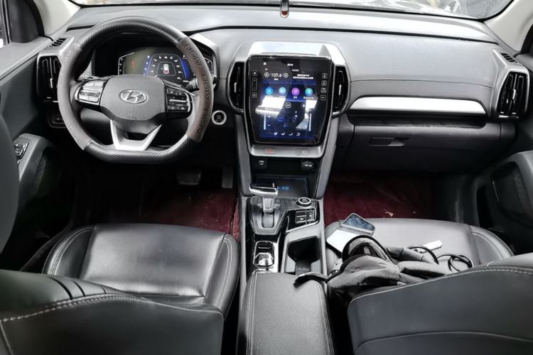 Used Hyundai ix35 2021 2.0L Automatic 2WD GLS Leading Edition Center Console