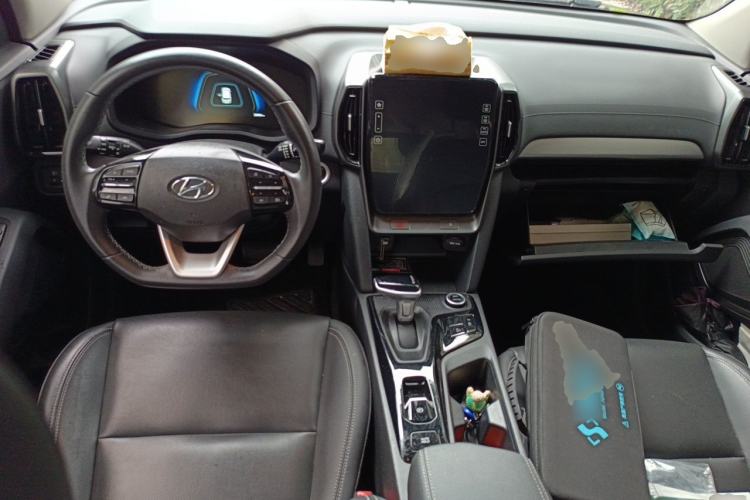 Used Hyundai ix35 2021 2.0L Automatic 2WD GLS Leading Edition Center Console