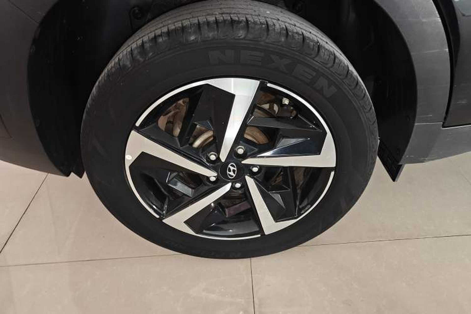 Used Hyundai ix35 2021 2.0L Automatic 2WD GLS Leading Edition Exterior 5