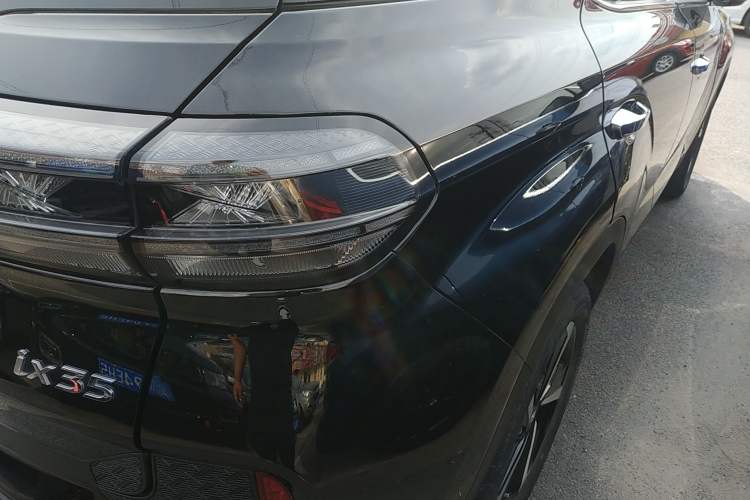 Used Hyundai ix35 2021 2.0L Automatic 2WD GLS Leading Edition Exterior 6