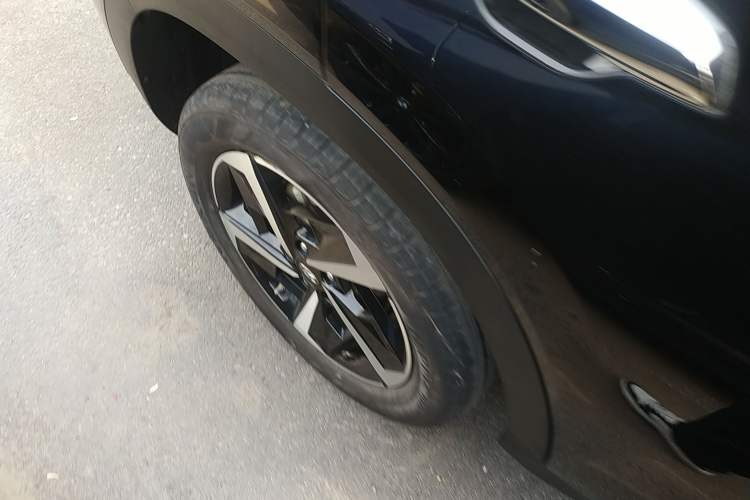 Used Hyundai ix35 2021 2.0L Automatic 2WD GLS Leading Edition Exterior 8