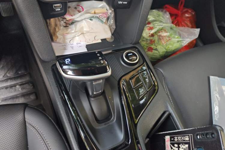 Used Hyundai ix35 2021 240TGDi DCT Two-Wheel-Drive GLS Leading Edition Gear Lever