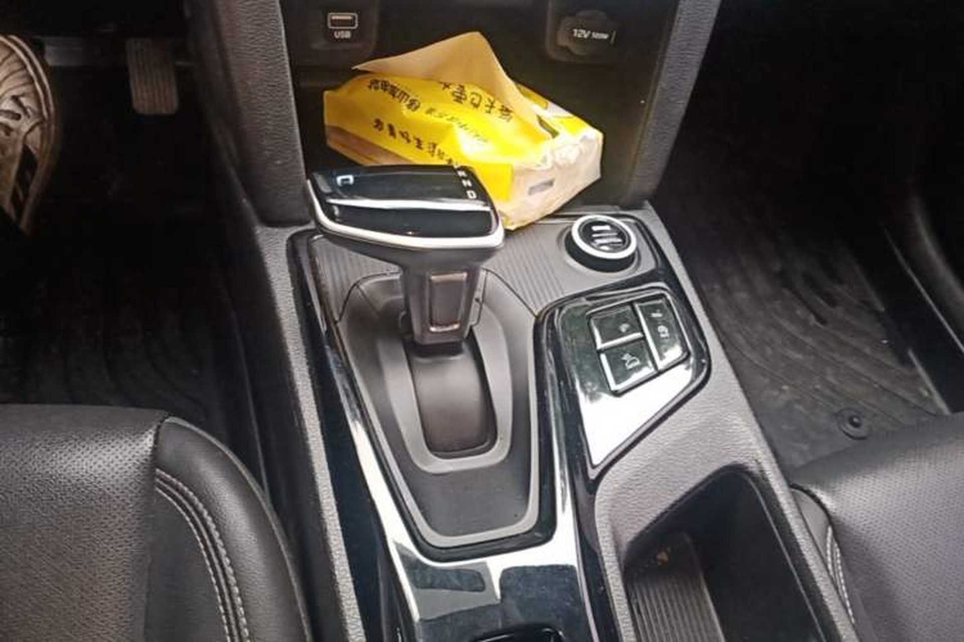 Used Hyundai ix35 2021 2.0L Automatic 2WD GLS Leading Edition Gear Lever