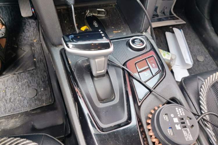 Used Hyundai ix35 2021 2.0L Automatic 2WD GLS Leading Edition Gear Lever