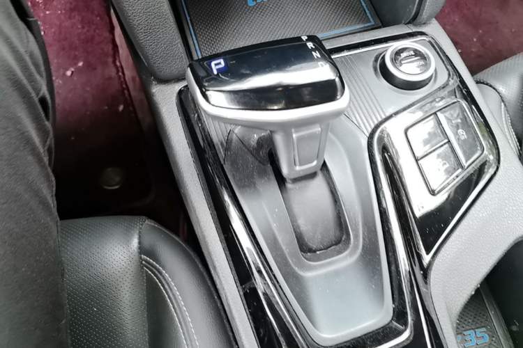 Used Hyundai ix35 2021 2.0L Automatic 2WD GLS Leading Edition Gear Lever