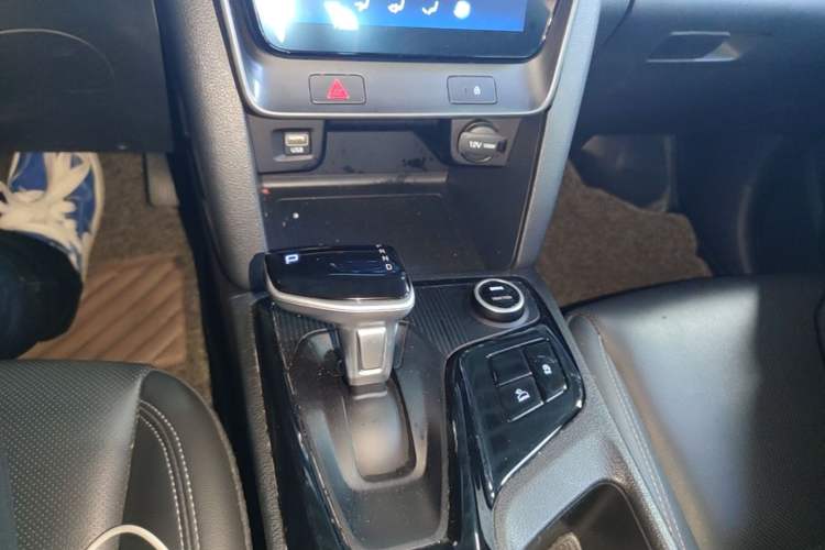 Used Hyundai ix35 2021 2.0L Automatic 2WD GLS Leading Edition Gear Lever