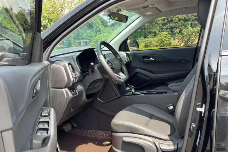 Used Hyundai ix35 2021 2.0L Automatic 2WD GLS Leading Edition Interior 2