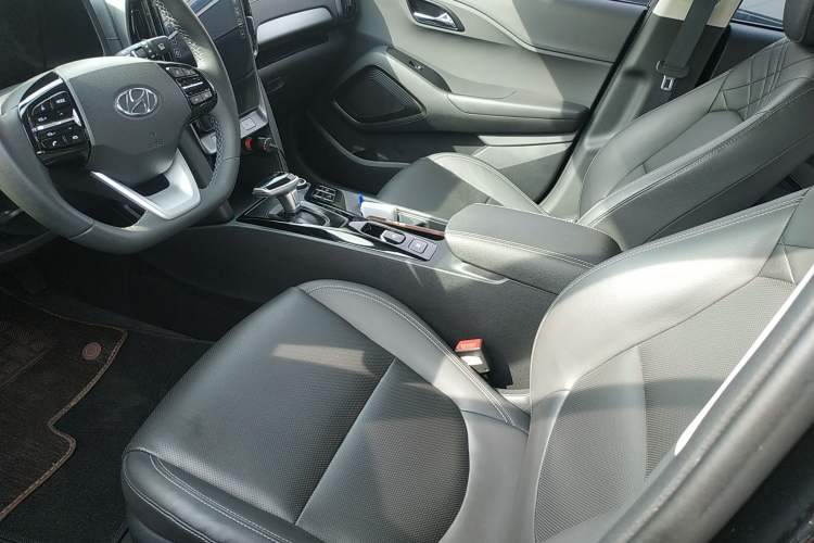Used Hyundai ix35 2021 2.0L Automatic 2WD GLS Leading Edition Left Front Seat