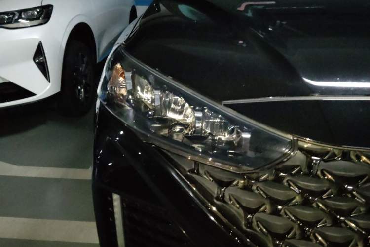 Used Hyundai ix35 2021 2.0L Automatic 2WD GLS Leading Edition Right Front Headlight
