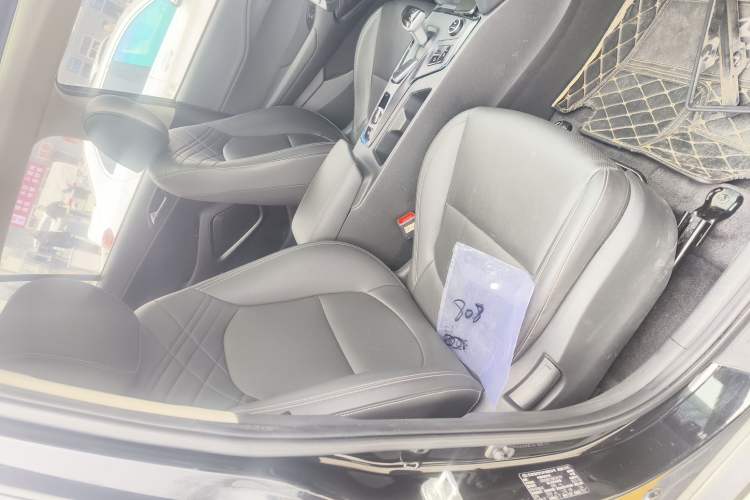 Used Hyundai ix35 2021 2.0L Automatic 2WD GLS Leading Edition Right Front Seat