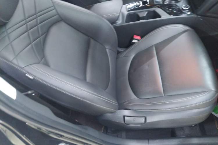 Used Hyundai ix35 2021 2.0L Automatic 2WD GLS Leading Edition Right Front Seat