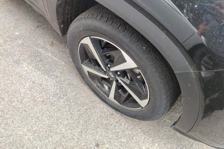 Used Hyundai ix35 2021 2.0L Automatic 2WD GLS Leading Edition Right Front Wheel Hub