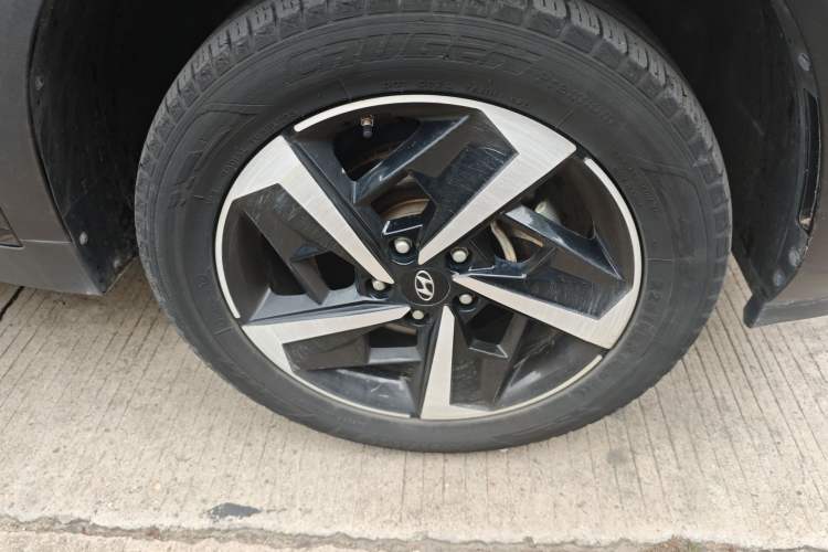 Used Hyundai ix35 2021 2.0L Automatic 2WD GLS Leading Edition Right Front Wheel Hub