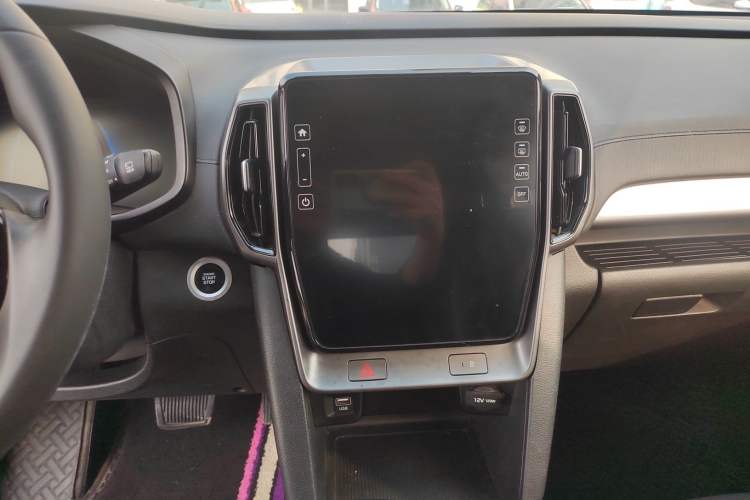 Used Hyundai ix35 2021 2.0L Automatic 2WD GLS Leading Edition Audio And AC Panel