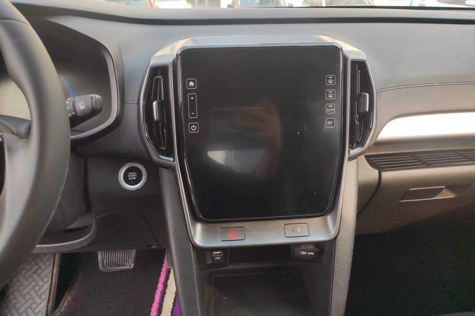 Used Hyundai ix35 2021 2.0L Automatic 2WD GLS Leading Edition Audio And AC Panel
